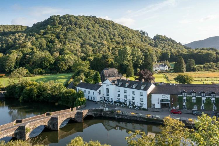 The-Swan-Hotel